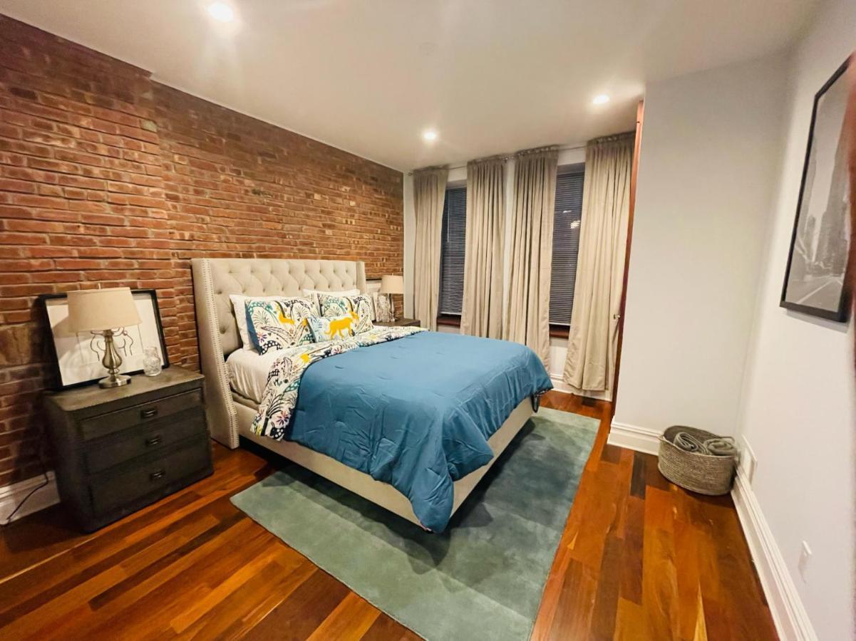 Historic Brownstone - Newly Renovated Brownstone On Historic Street With Outdoor Space Nova York