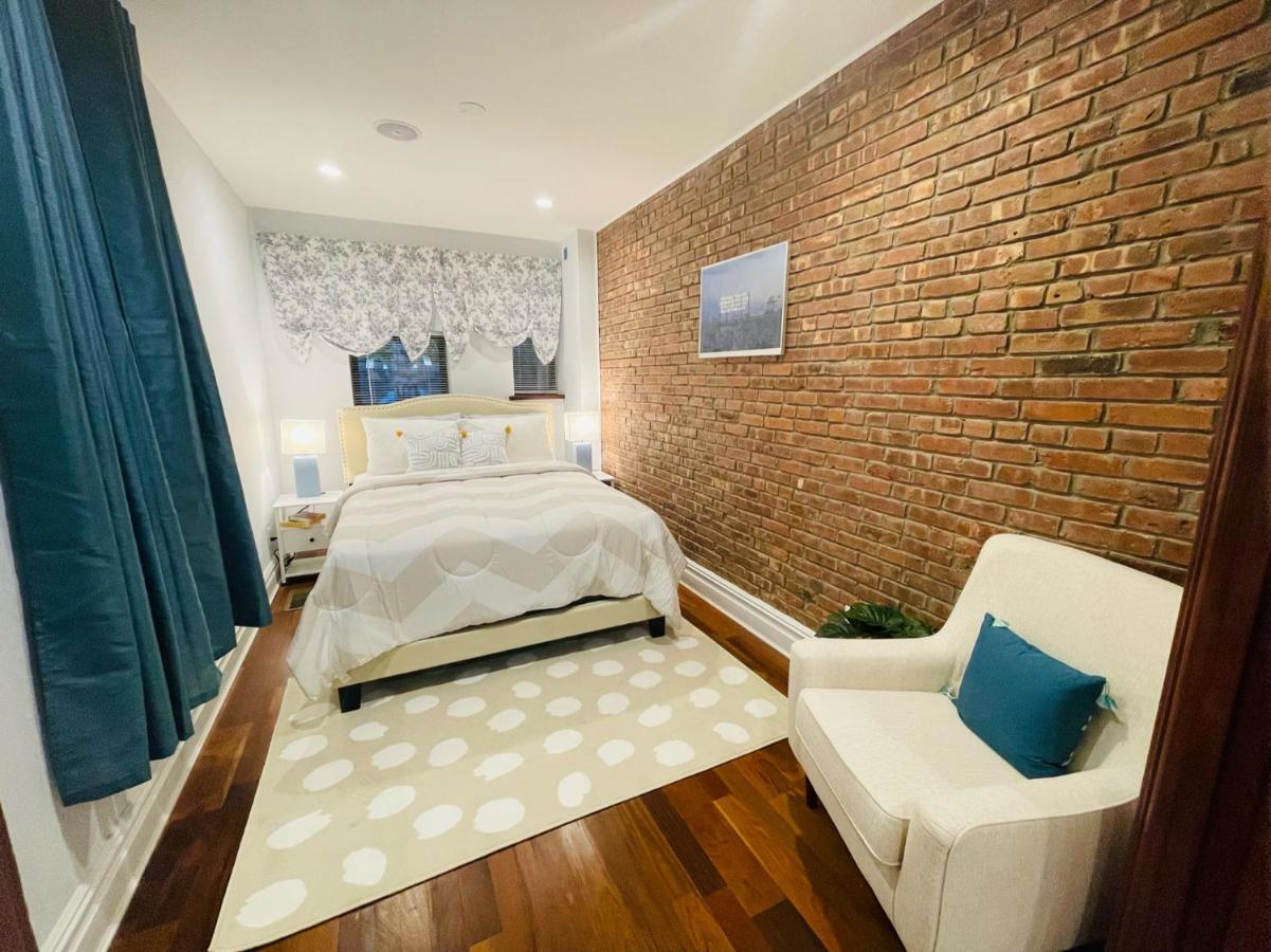 Historic Brownstone - Newly Renovated Brownstone On Historic Street With Outdoor Space Nova York